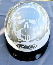 Kylin Motorcycle Half Helmet White With Silver Skull Design Size Small - $257.52 MXN