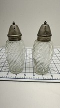 Vintage Clear Glass Salt &amp; Pepper Shakers w/Silver Plate Lids - £17.34 GBP