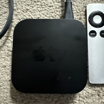 Apple TV 3rd Generation 8GB HD Media Streamer A1469 Remote &amp; Power Cord  - £16.17 GBP