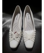 Women&#39;s Wedding Shoes Size 8 brand new - $13.99
