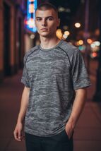 Lululemon Metal Vent Tech Short Sleeve Crew T-Shirt Gray Black Anchor Ca... - €20,99 EUR