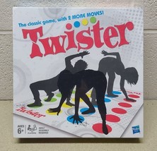 Hasbro Twister - The Classic Game With Two More Moves -  Brand New SEALED! - €11,30 EUR