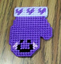 Mitten Magnet, Gift for Her, Christmas Decor, Needlepoint, Smiley Face, Purple - $6.00