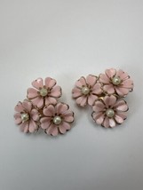 Vintage Pink Faux Pearl Flower Earrings 3.6cm - £15.58 GBP