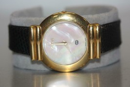 Vintage Gucci 5300M Gold Plated Swiss Quartz Midsize Watch 34mm MOP Dial - £198.67 GBP