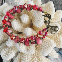 Swarovski Crystal Agate Red Bracelet 2 Stack Flower Bead Antique Gold Handmade - £19.92 GBP