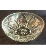Large Clear Glass Bowl Vintage Anchor Hocking Medallion Pattern - £11.76 GBP