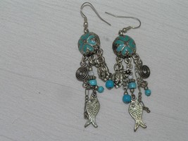 Estate Long Pewter Colored Turquoise Enamel with Rustic Fish &amp; Plastic Beads Dan - £9.59 GBP