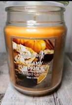 Creamy Pumpkin Pie Scented Candle 18 Oz Single Wick Perfect Harvest Old E. Main  - $20.77