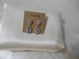 Alfani  1-3/8&quot; Silver Tone Pink &amp; White Crystal Double Drop Earrings A1002 - £11.31 GBP