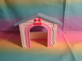 2005 Fisher Price Loving Family Dollhouse White w/ Blue Rooftop Dog House  - £4.28 GBP