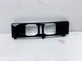 OEM Land Rover Defender L663 Rear Right Tail Light Cover Trim 2020-2023 ... - $1,522.91 MXN