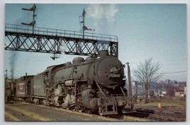 Lehigh Valley Railroad Steam Locomotive Number 425 Near S Easton PA Postcard D36 - $3.95