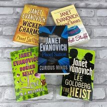 Janet Evanovich Paperback Novels Lot of 5 w/Phoef Sutton Leanne Banks More  - $18.73