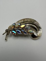 VNT 1950s CORO Pegasus Writers Quill Feather Aurora Borealis Rhinestone Brooch - £38.29 GBP