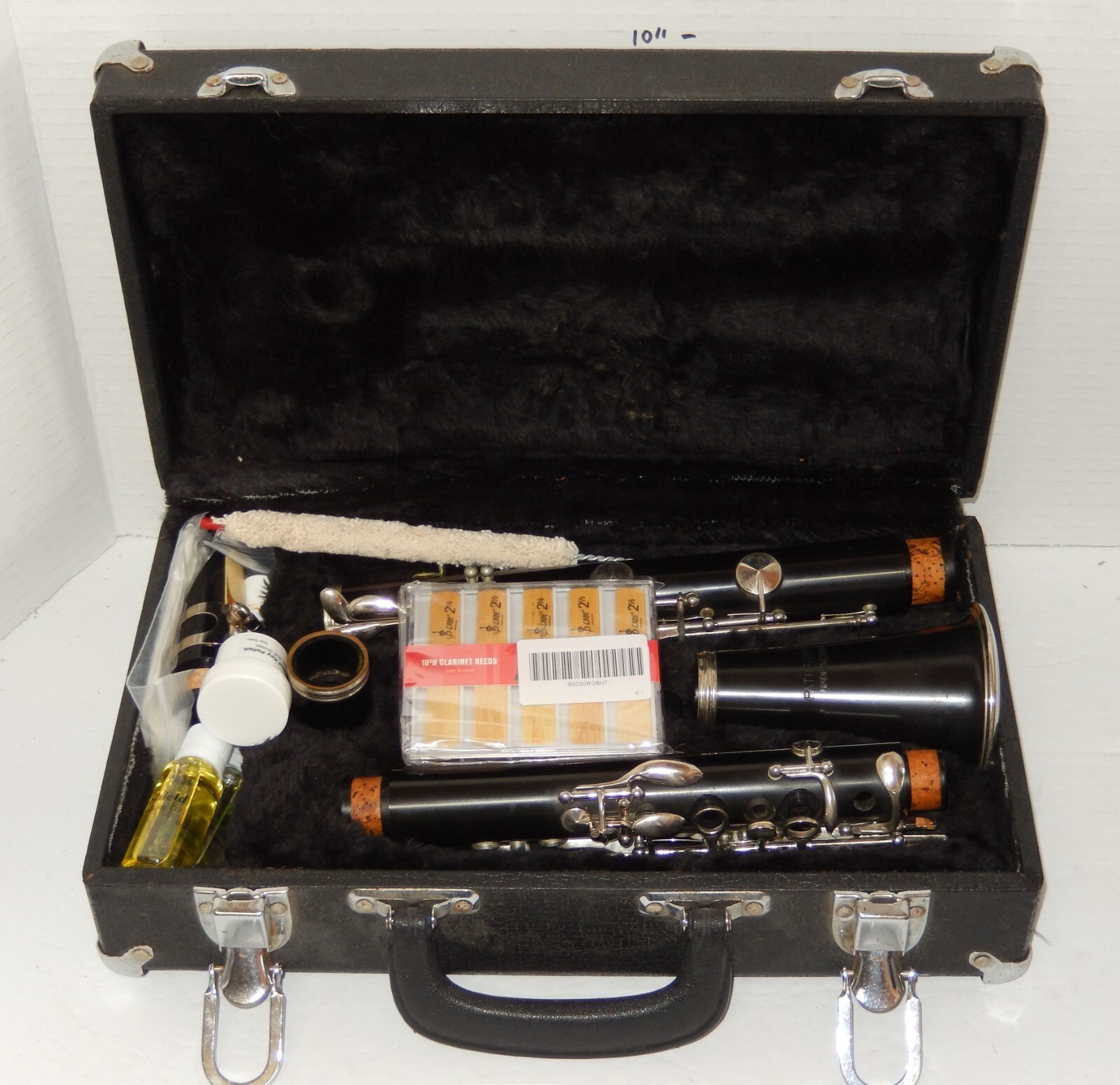 Vintage Pathfinder Clarinet With Hard Case And Accessories - $148.50