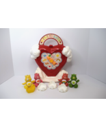 Vintage Care Bears Care A Lot Playset Incomplete w/ 4 Figures &amp; Some Acc... - €38,13 EUR