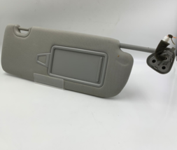 2013-2018 Hyundai Santa Fe Passenger Sunvisor Gray Illuminated OEM E04B10038 - £31.26 GBP