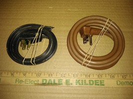 9EE48 PAIR OF LEAD CORDS, 5&#39; LONG, RIGHT ANGLE HEAD, 16/3 &amp; 18/3 WIRES, GC - £6.75 GBP