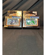 Motormax City Cycle Green and Blue Bicycles - $313.28 MXN