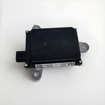 88162-0w380 2016 2017 2018 Toyota Rav4 Rear OEM blind Spot Sensor Radar - $5,591.79 MXN