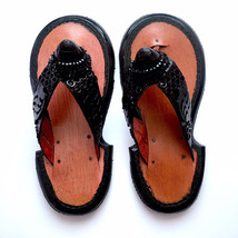 Men&#39;s Traditional Ghanaian Slippers Handmade Leather Slippers Gye Nyame Sandals - £43.96 GBP+