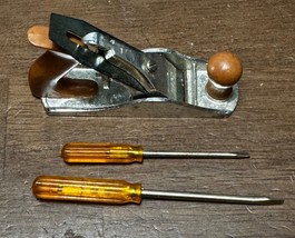Vintage 1960&#39;s Marx Toy Tools ~ Plane &amp; 2 screwdrivers - £15.98 GBP