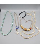 Boho Jewelry Lot (4) Necklace (1) Bracelet Beaded Shell Nature Wearable - $468.15 MXN