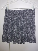 AEROPOSTALE LADIES GRAY FULL MINI-SKIRT-JR. M-100% RAYON-BARELY WORN-SOF... - $7.69