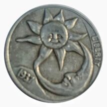 Lucky  &amp; Gift Copper “Sun &amp; Moon Embrace  25 mm  Coin #CL153 - €2,42 EUR