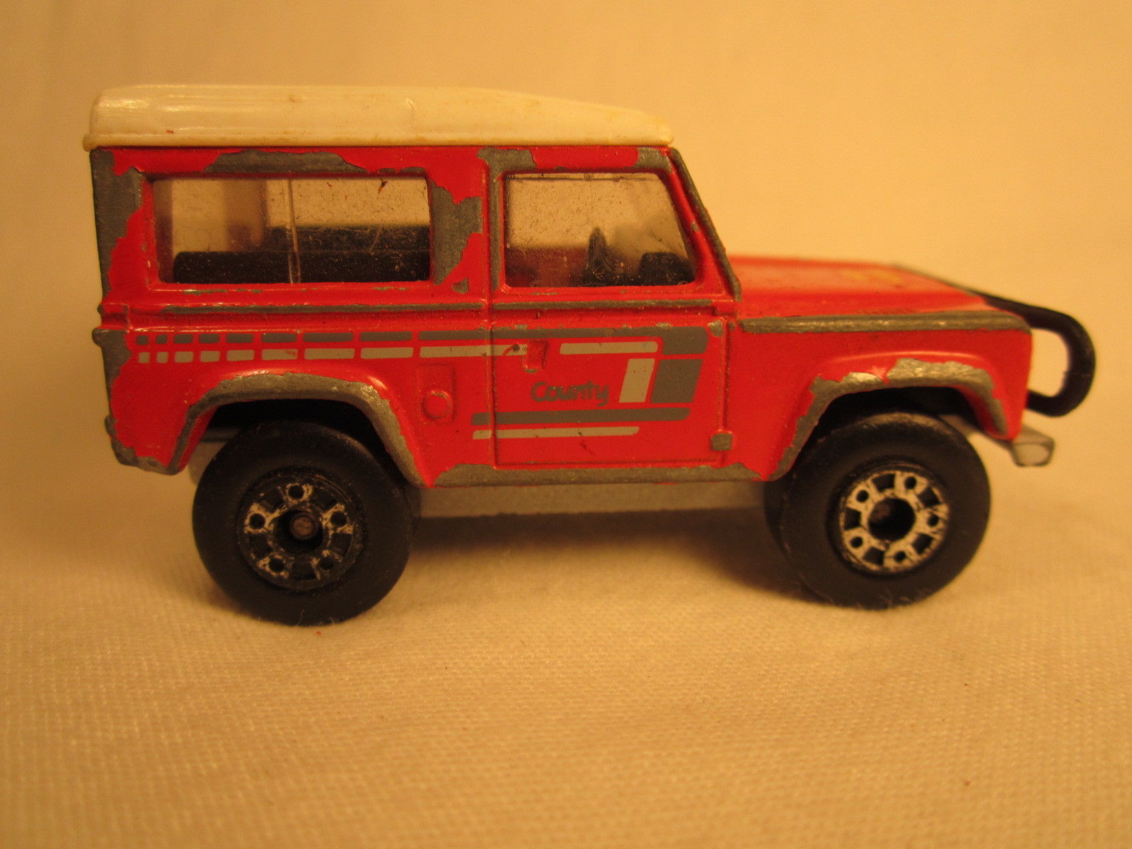 MATCHBOX Land Rover Ninety 1987 1:62 [Z284e] - $4.78