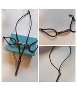 Tiffany Co Atlas Chiffres Romains Sterling Caoutchouc Surfer Bracelet Collier De - $426.16