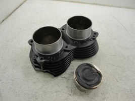 05 Triumph Speedmaster 900 Cylinder / Pistons Set - £98.59 GBP