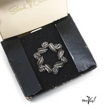 Vintage Sarah Coventry 1.5&quot; Pin Brooch - Antique Rose 6439 Original Box ... - $16.00