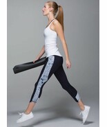 Lululemon Retreat 7/8 Pant Leggings Size 2 Navy Blue Star Crushed Silver - €27,51 EUR
