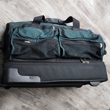 LL Bean Green Wheeled Rolling Duffel Luggage Travel Multi Pocket Compart... - £59.00 GBP