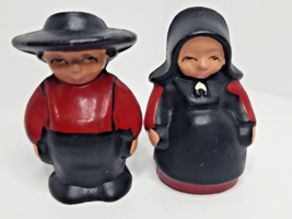 Vintage 2&quot; Salt Shakers Metal Amish Man &amp; Wife Cute Couple Painted - £8.14 GBP
