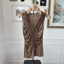 Anthropologie Deletta Olive Green Vneck Ruffle Rucked Tank M - $377.69 MXN