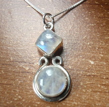 Moonstone Round and Square 925 Sterling Silver Pendant a208e - £10.02 GBP