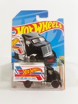 2023 hot wheels white hiway hauler 2 hw haulers 5/5    130/250 - $7.13