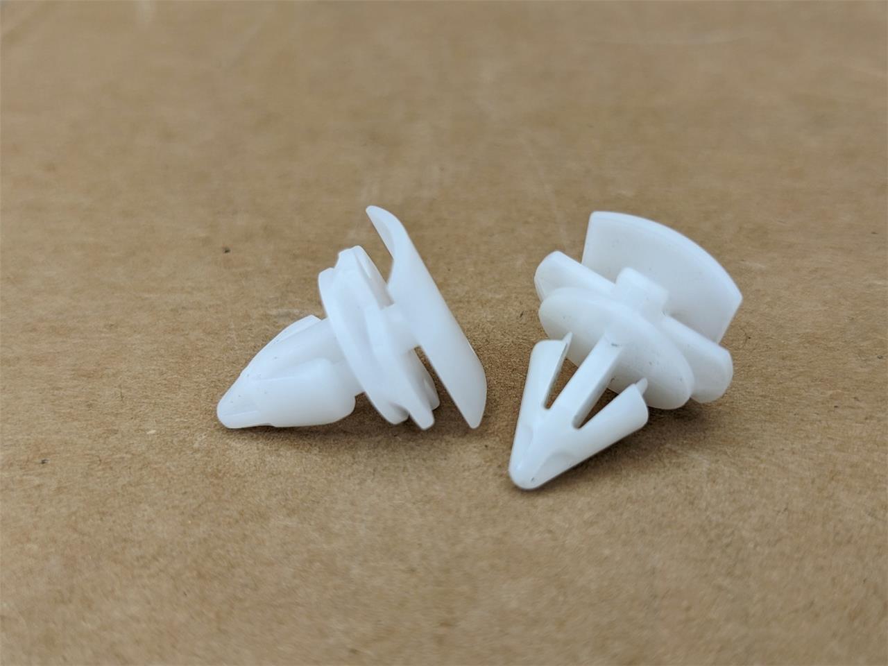 2 of Genuine Volkswagen Front Wheel Opening Molding Retainer Clip 3C0-85... - $12.86