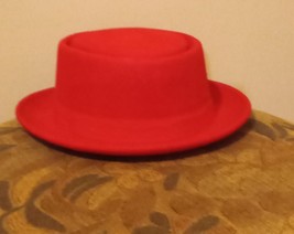 Pre-Owned Men’s Red Montique International Wool Dress Hat (L) - $29.70