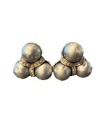 Vintage Signed Carnegie Gray Pearl &amp; Rhinestone Clip On Earrings - €32,88 EUR