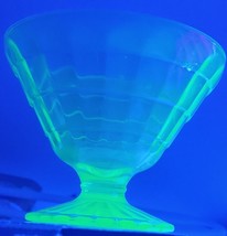 Vtg FEDERAL Green Vaseline Uranium Glass Sundae Dish Sherbet Dessert Cup - £11.71 GBP