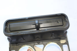 01-04 MERCEDES SLK230 SLK320 DASH CONSOLE AIR VENT RADIO HAZARD SWITCH X1806 image 10