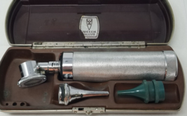 Welch Allyn Otoscope Bakelite Case Textured Not Working Collectible Vintage - $37.95