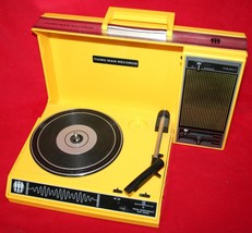 Third Man Records Crosley CR6016A Spinnerette Suitcase USB Turntable Pla... - £54.91 GBP