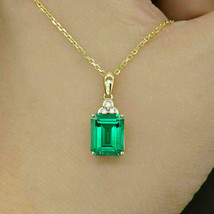 2CT Imitación Verde Esmeralda &amp; Diamante Colgante Collar 14k Oro Amarillo - £58.63 GBP