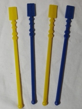Harrah’s Casino Swizzle Stir Sticks Set/4 Vintage Blue &amp; Yellow Plastic Original - £22.05 GBP