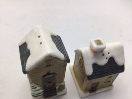 Otagiri Salt &amp; Pepper Shakers Christmas Covered Houses Winter Holiday Season - £15.49 GBP